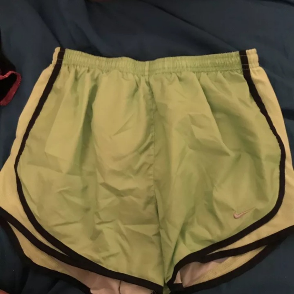 Women’s small Nike shorts